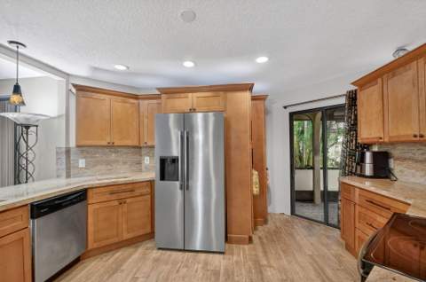 5155 Pine Drive, Boynton Beach FL - photo 16 of 83