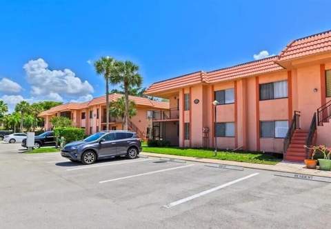 235 Lakeview Drive #104, Weston FL - photo 6 of 6
