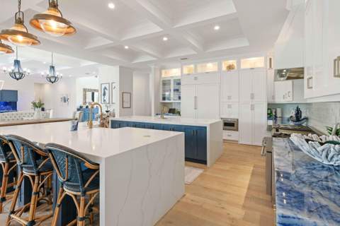 261 Old Jupiter Beach Road, Jupiter FL - photo 19 of 97