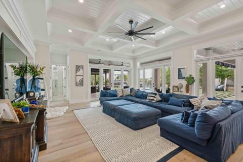 261 Old Jupiter Beach Road, Jupiter FL - photo 12 of 97