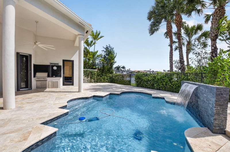 5 bedroom Single Family Residence at 17921 Villa Club Way, Oaks At Boca Raton 3, Boca Raton — photo 2