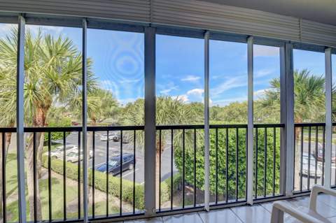 5370 Las Verdes Circle #324, Delray Beach FL - photo 24 of 47