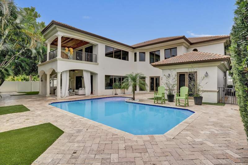 5 bedroom Single Family Residence at 4700 NE 29th Avenue, Coral Ridge Country Club, Fort Lauderdale — photo 2