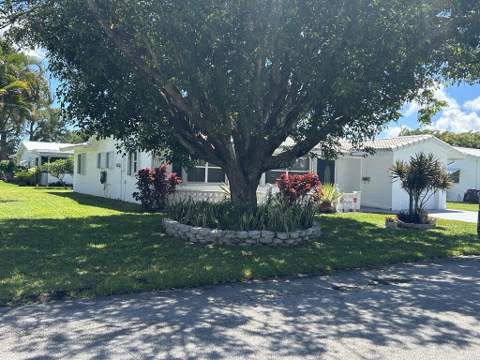 1902 SW 22nd Avenue, Boynton Beach FL - photo 7 of 23