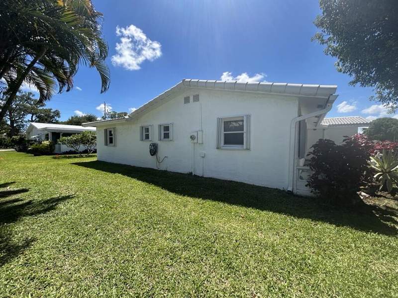 2 bedroom Single Family Residence at 1902 SW 22nd Avenue, Palm Beach Leisureville Sec 10, Boynton Beach — photo 4