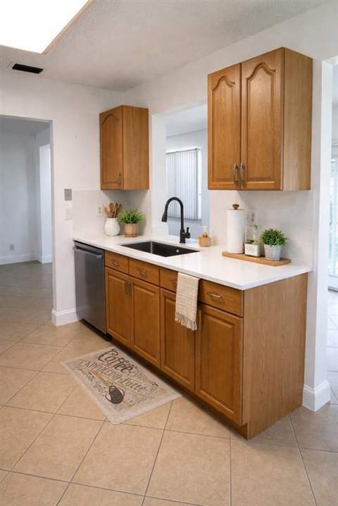 1902 SW 22nd Avenue, Boynton Beach FL - photo 11 of 23