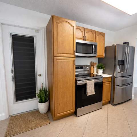 1902 SW 22nd Avenue, Boynton Beach FL - photo 10 of 23