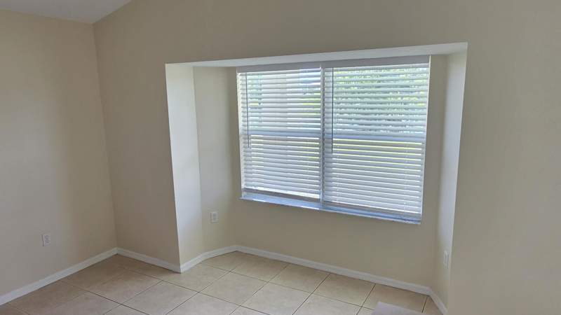 3 bedroom Single Family Residence at 538 SW Indian Key Drive, Lakeforest At St Lucie West Phase V, Port St. Lucie — photo 4