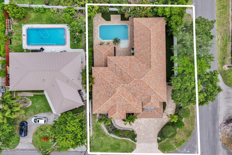 5 bedroom Single Family Residence at 4700 NE 29th Avenue, Coral Ridge Country Club, Fort Lauderdale — photo 5