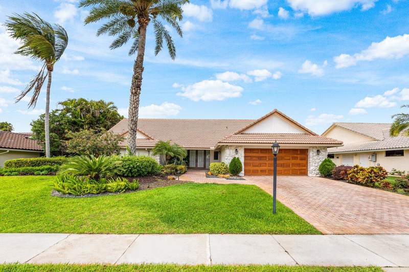 3 bedroom Single Family Residence at 4382 White Cedar Lane, Delaire Country Club, Delray Beach — photo 4