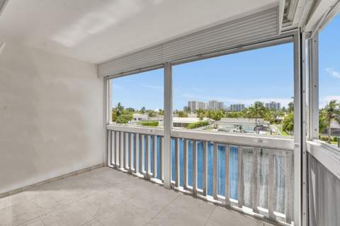 455 Paradise Isle Boulevard #305, Hallandale Beach FL - photo 21 of 30