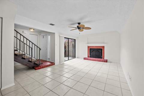 3548 Gardens East Drive #B, Palm Beach Gardens FL - photo 7 of 31