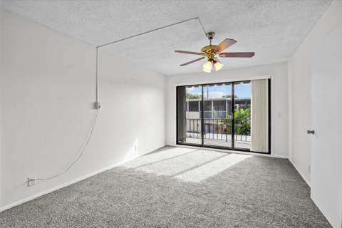 3548 Gardens East Drive #B, Palm Beach Gardens FL - photo 16 of 31
