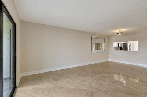 14460 Strathmore Lane #807, Delray Beach FL - photo 10 of 27