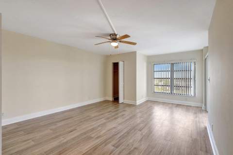 14460 Strathmore Lane #807, Delray Beach FL - photo 12 of 27