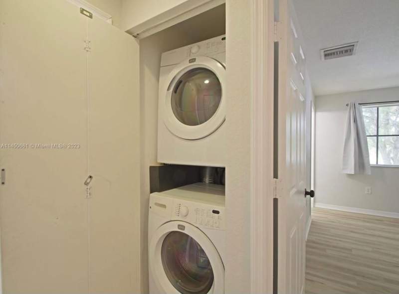 2 bedroom Townhouse at 6030 SW 19th Place, San Remo, North Lauderdale — photo 3