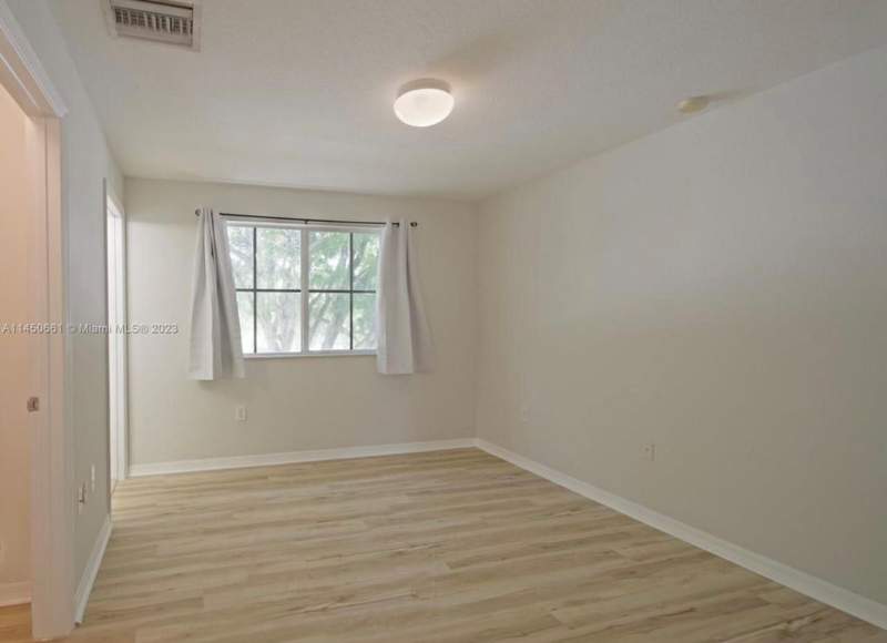 2 bedroom Townhouse at 6030 SW 19th Place, San Remo, North Lauderdale — photo 5