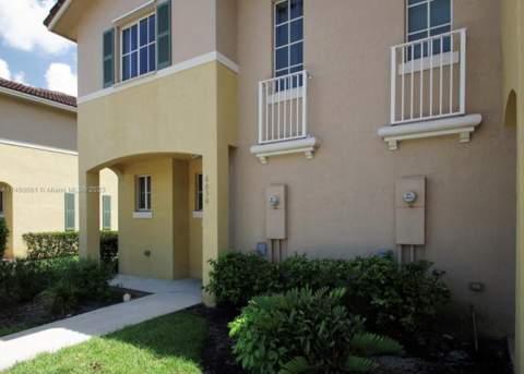 6030 SW 19th Place, North Lauderdale FL - photo 7 of 12