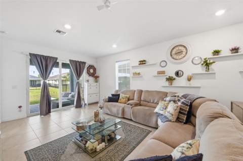 1279 Tangled Orchard Trace #1279, Loxahatchee FL - photo 22 of 39