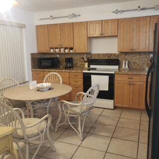2 bedroom Condominium at 11142 Green Lake Drive #202, Green Lakes Condo 1 Thru 21 Or3248P1, Boynton Beach — photo 3