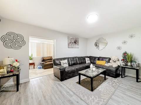 3020 NW 17th Street, Fort Lauderdale FL - photo 7 of 21