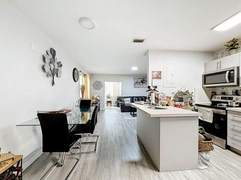 3020 NW 17th Street, Fort Lauderdale FL - photo 11 of 21