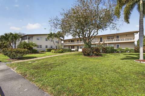 225 Bedford I #225, West Palm Beach FL - photo 9 of 34