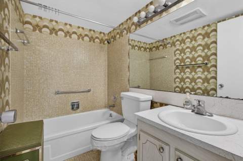 225 Bedford I #225, West Palm Beach FL - photo 20 of 34
