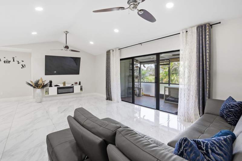 3 bedroom Villa at 23451 SW 55th Avenue #B, Sandalfoot Cove, Boca Raton — photo 4
