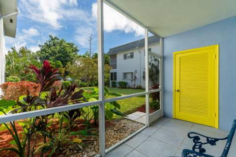 2840 Cynthia Lane #101, Lake Worth Beach FL - photo 16 of 44