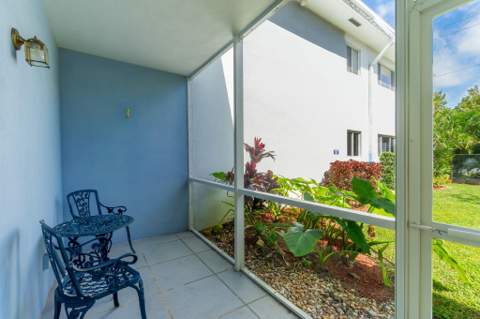 2840 Cynthia Lane #101, Lake Worth Beach FL - photo 17 of 44