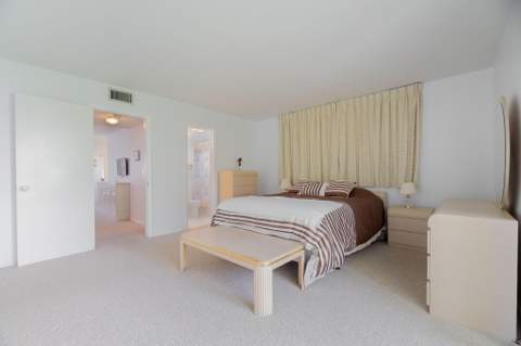 2840 Cynthia Lane #101, Lake Worth Beach FL - photo 13 of 44