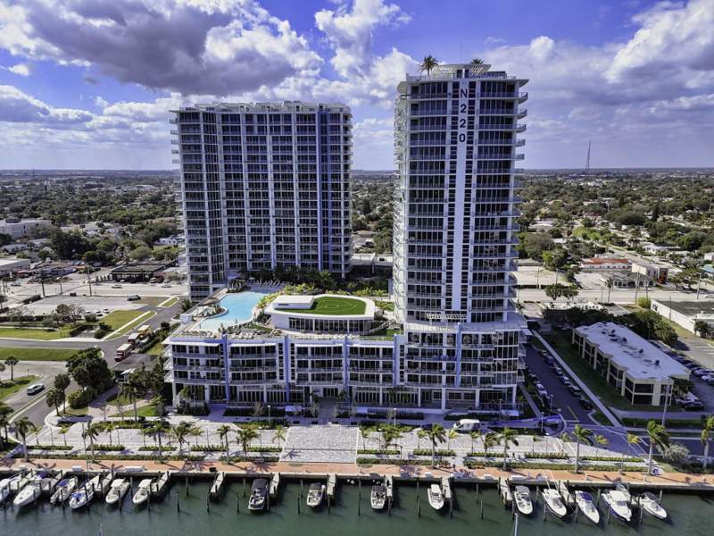 2 bedroom Condominium at 220 Lake Shore Drive #609, Nautilus 220 Condo, Lake Park — photo 2