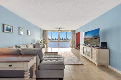 301 Lake Shore Drive #503, Lake Park FL - photo 10 of 36
