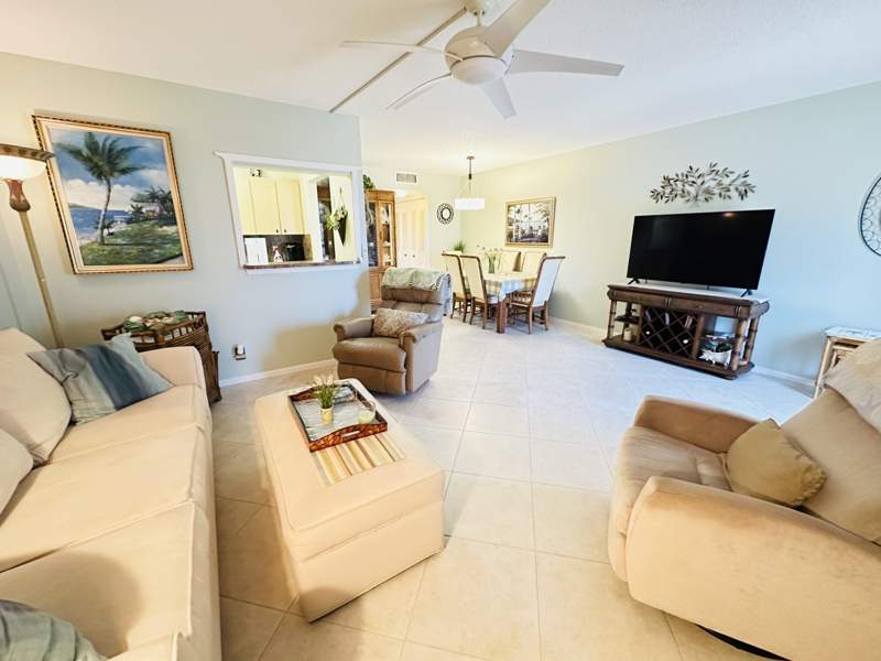 1 bedroom Condominium at 2132 Cambridge F, Cambridge F Condo, Deerfield Beach — photo 4