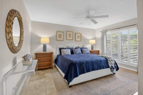 706 Foxpointe Circle, Delray Beach FL - photo 23 of 78