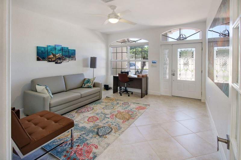 3 bedroom Single Family Residence at 218 Pine Avenue, Golden Shores, Lauderdale-By-The-Sea — photo 4