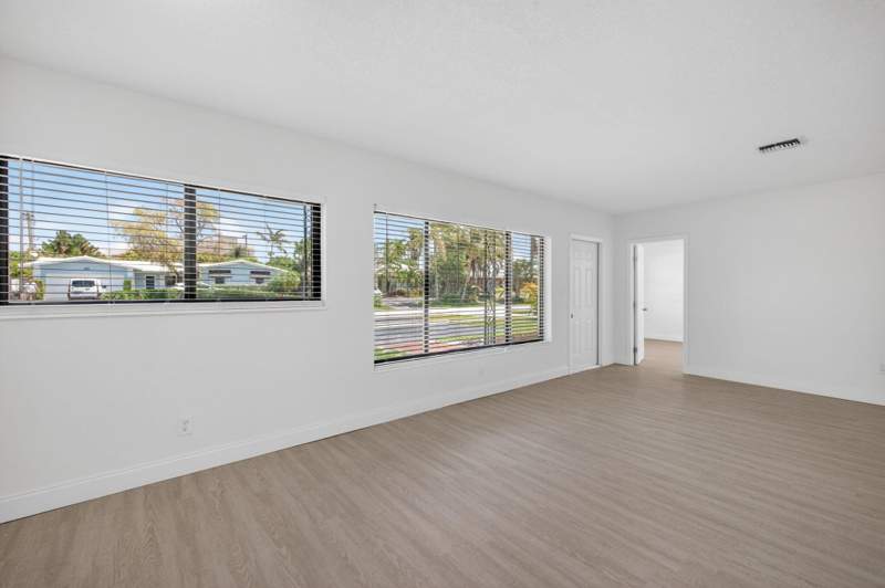 4 bedroom Single Family Residence at 4807 NE 18th Avenue, Floranada Ridge Sec, Oakland Park — photo 5