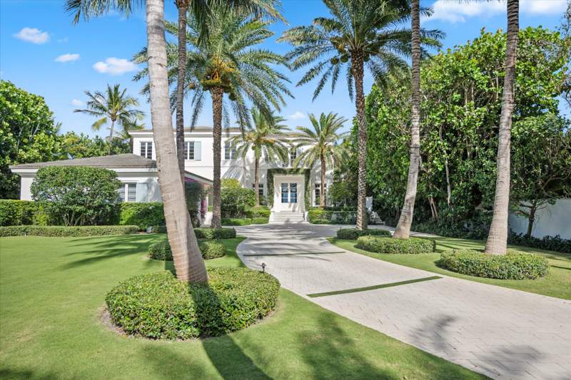5 bedroom Single Family Residence at 3501 N Ocean Boulevard, M M W BEACHHOUSE LOT PL, Gulf Stream — photo 1