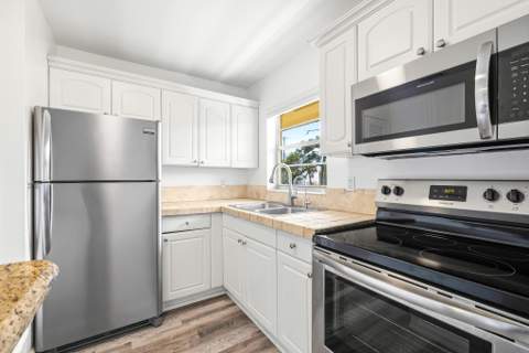 5162 NE 6th Avenue #317, Oakland Park FL - photo 6 of 15