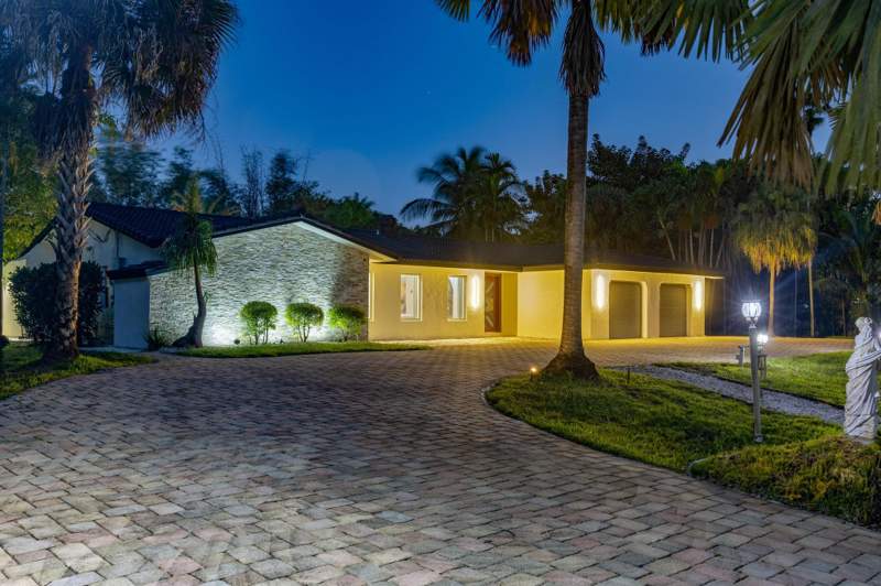 4 bedroom Single Family Residence at 11621 NW 21st Court, Plantation Acres, Plantation — photo 5