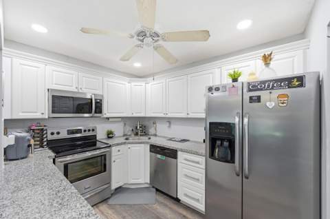 5883 La Paseos Drive #D-2, Greenacres FL - photo 8 of 22