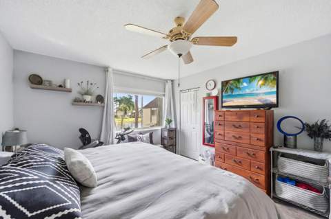 5883 La Paseos Drive #D-2, Greenacres FL - photo 14 of 22