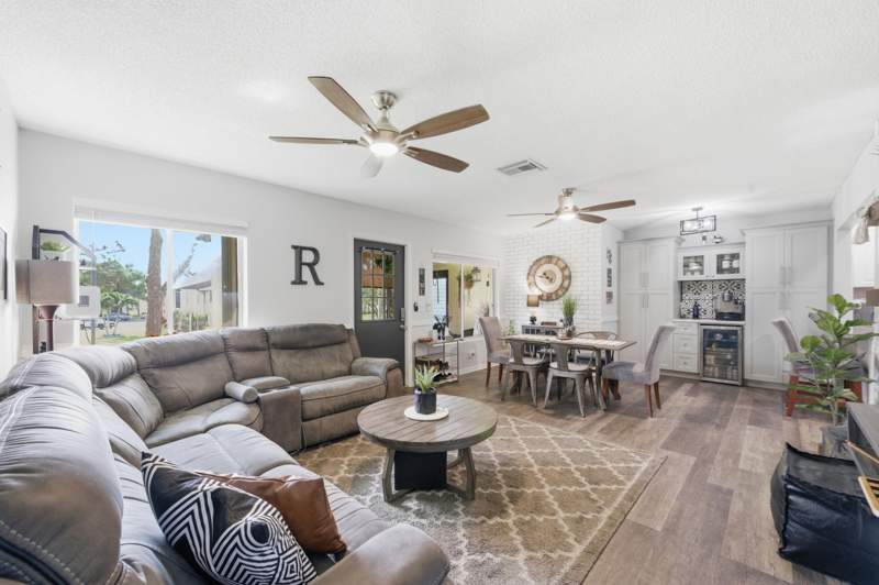 2 bedroom Condominium at 5883 La Paseos Drive #D-2, La Pinata Condo, Greenacres — photo 2