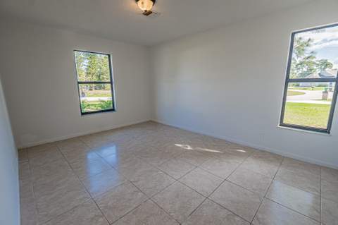 993 SW Cecil Lane, Port St. Lucie FL - photo 13 of 25