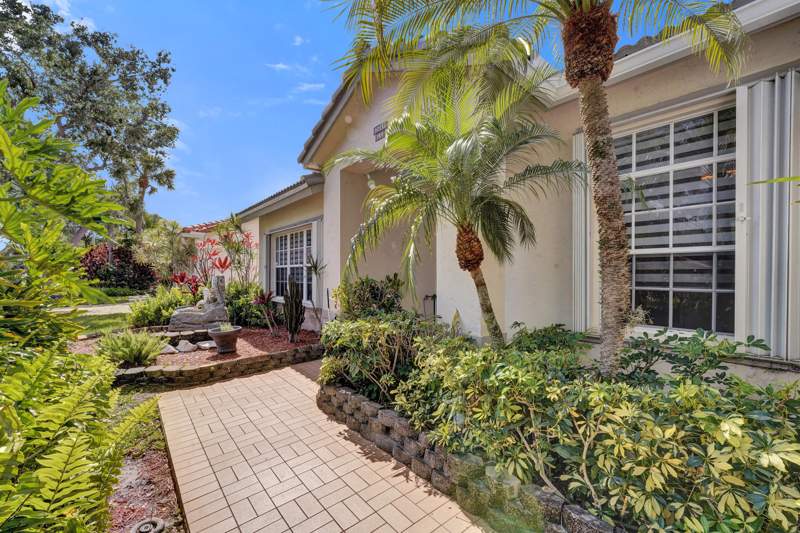 4 bedroom Single Family Residence at 3460 Dunes Vista Drive, Palm Aire Oaks Course Estates, Pompano Beach — photo 3
