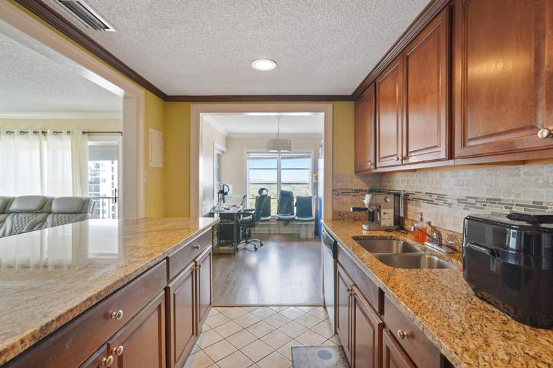 2 bedroom Condominium at 4174 Inverrary Drive #701, Manors Of Inverrary Xi, Lauderhill — photo 3