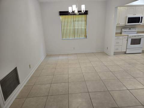 10125 NW 71st Street, Tamarac FL - photo 6 of 17