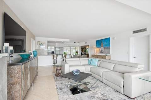 215 N Birch Road #A2, Fort Lauderdale FL - photo 7 of 26