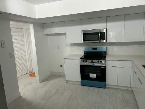 701 N Pine Island Road #304, Plantation FL - photo 10 of 77